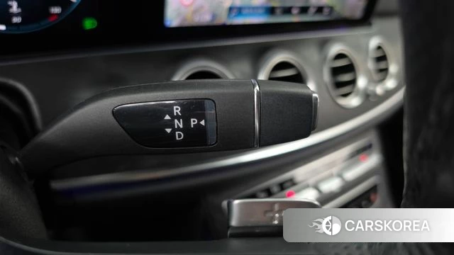 Mercedes-Benz E-Class W213 id 4671369 из Кореи 32