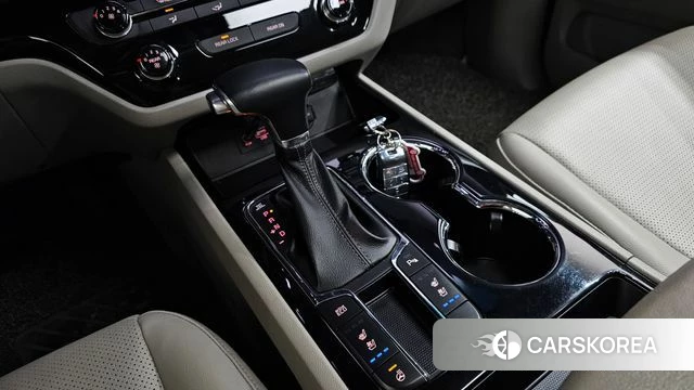 Kia The New Carnival id 4285764 из Кореи 36