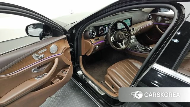 Mercedes-Benz E-Class W213 id 4310450 из Кореи 30