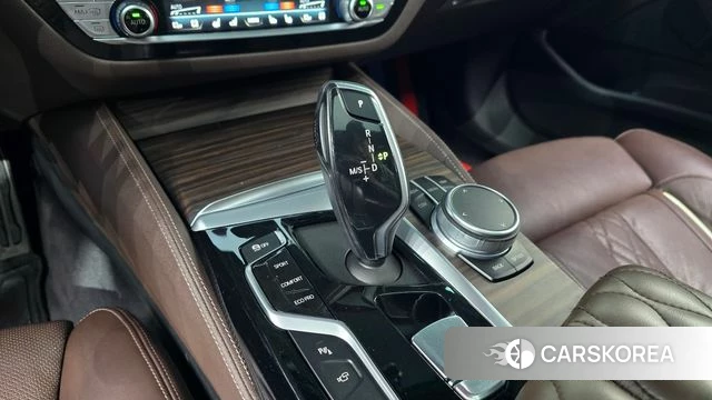 BMW 5 Series (G30) id 4268839 из Кореи 19
