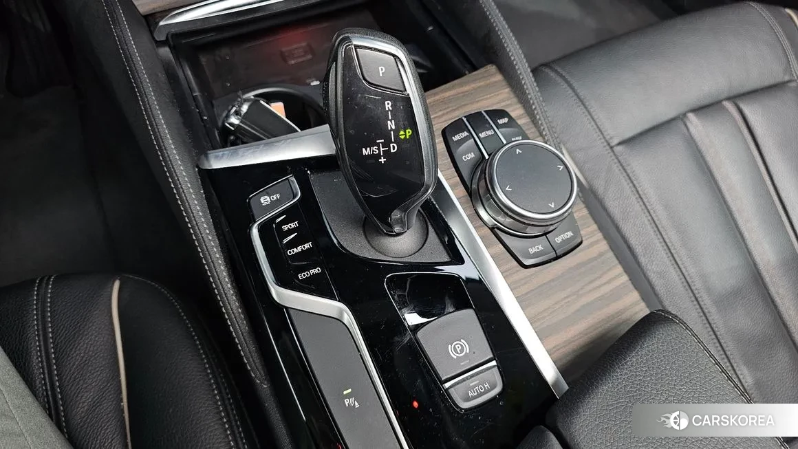 BMW 5 Series (G30) id 2148012 из Кореи 19