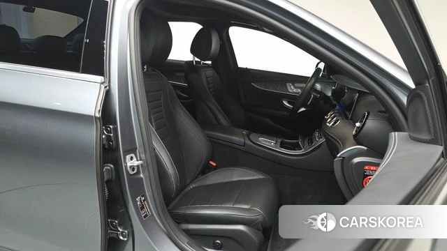 Mercedes-Benz E-Class W213 id 3812997 из Кореи 19