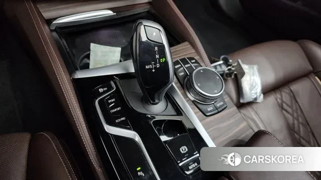 BMW 5 Series (G30) id 3551759 из Кореи 19