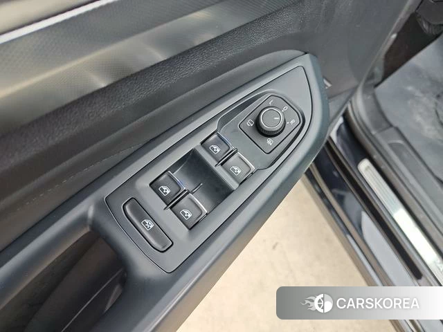Volkswagen Passat id 4253017 из Китая 25