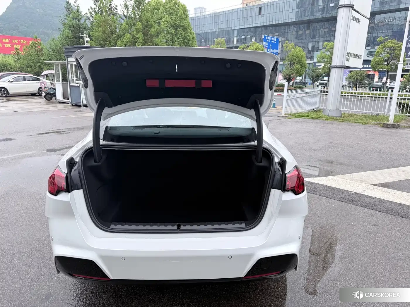 BMW 2 series id 4576414 из Китая 9