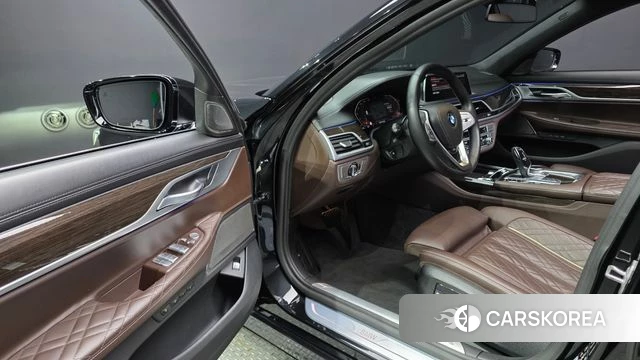 BMW 7 Series (G11) id 4470815 из Кореи 36