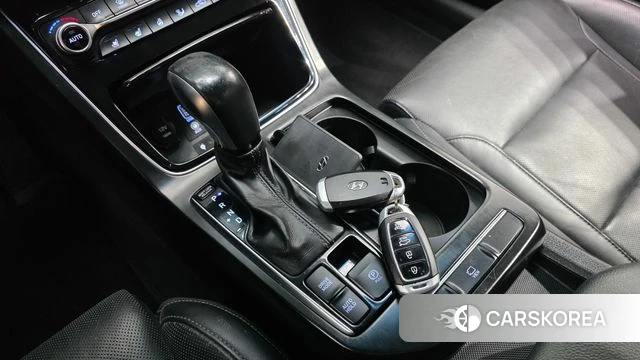 Hyundai Grandeur IG id 4180793 из Кореи 19