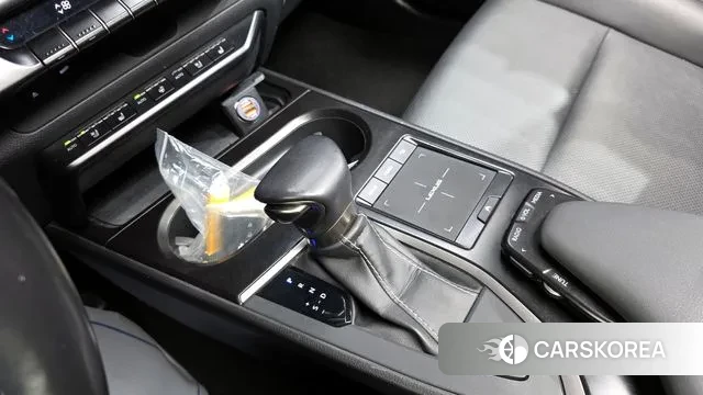 Lexus UX250h id 3429092 из Кореи 19