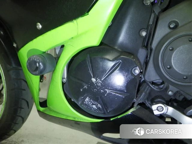 Проданный Kawasaki NINJA 400R id 4000019 из Японии, фото 23