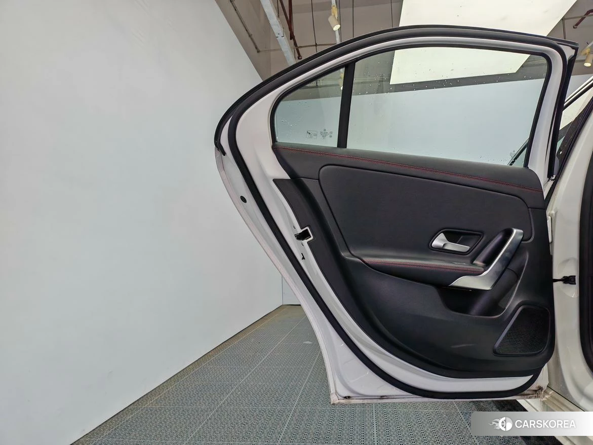 Mercedes-Benz Class A id 4407449 из Китая 19