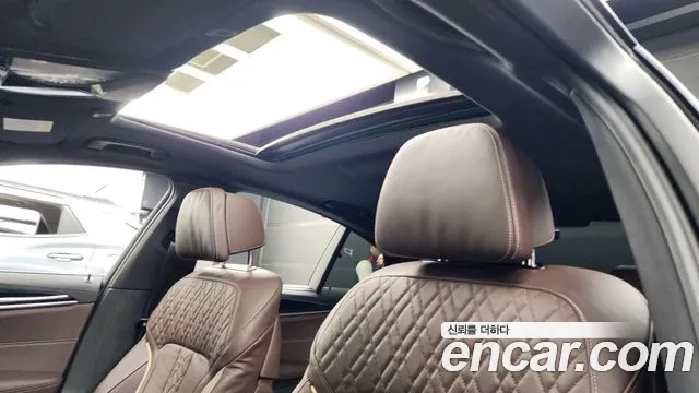 BMW 5 Series (G30) id 2688653 из Кореи 19