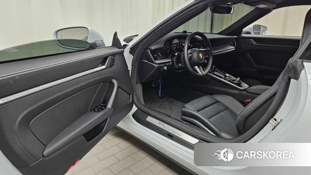 Porsche 911(992) id 4700993 из Кореи 30