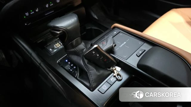 Lexus ES300h 7th generation id 4899352 из Кореи 19