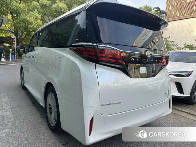 Toyota Elfa id 4278684 из Китая 13