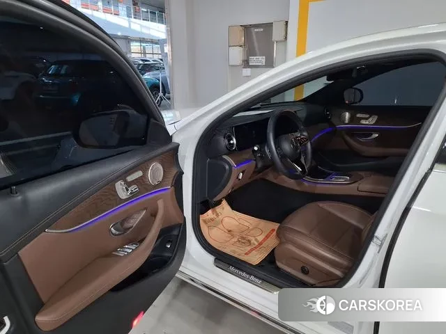 Mercedes-Benz E-Class W213 id 3701403 из Кореи 19