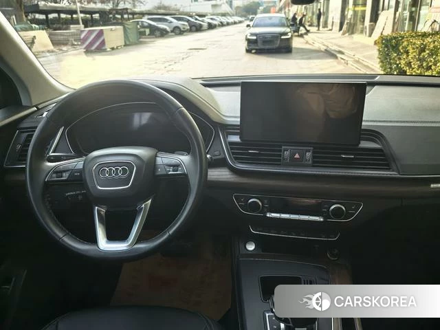 Audi Q5L id 4276609 из Китая 15