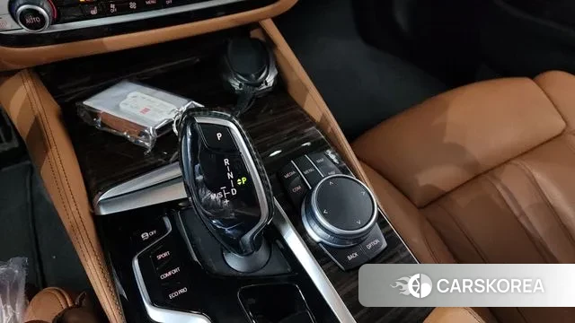 BMW 5 Series (G30) id 3513447 из Кореи 19