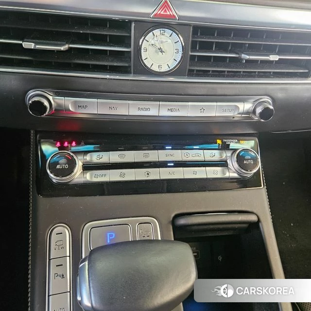 Genesis G90 id 4255100 из Кореи 19
