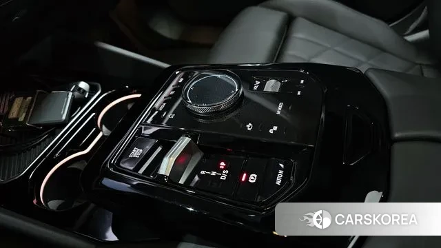 BMW 5 Series (G60) id 3610084 из Кореи 19