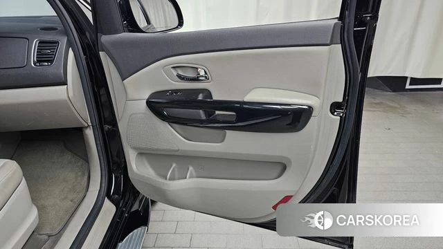 Kia All New Carnival id 4543621 из Кореи 31