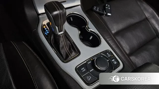 Jeep Grand Cherokee id 3215215 из Кореи 19