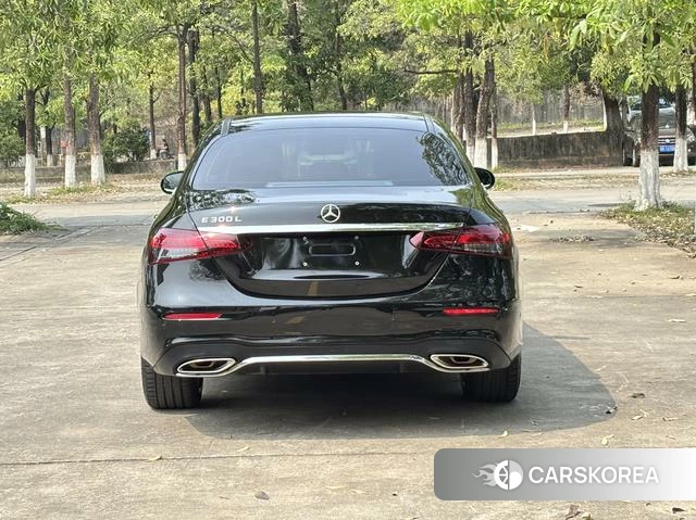 Mercedes-Benz E-class id 4277124 из Китая 31