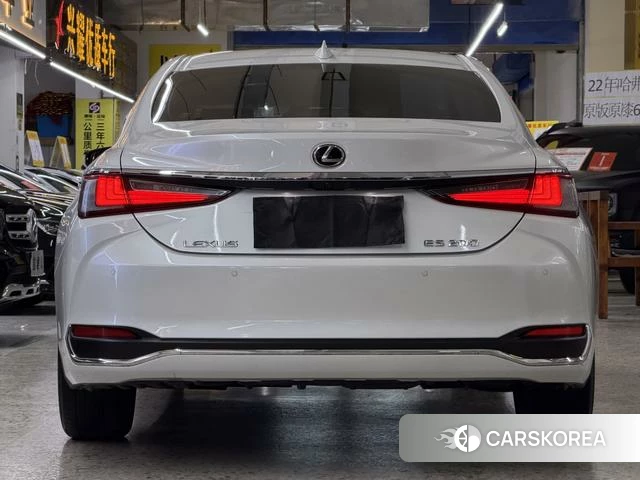 Lexus ES id 4321263 из Китая 9