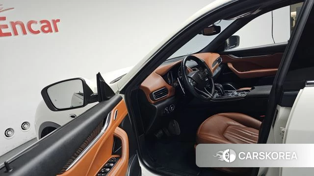 Maserati Levante id 4619809 из Кореи 39