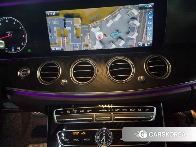 Mercedes-Benz E-Class W213 id 4335468 из Кореи 19