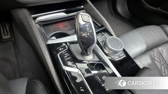 BMW 5 Series (G30) id 3587505 из Кореи 19