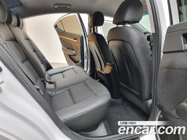 Hyundai The New Avante AD id 2502209 из Кореи 19