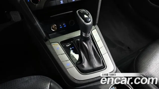 Hyundai Avante AD id 2908035 из Кореи 19