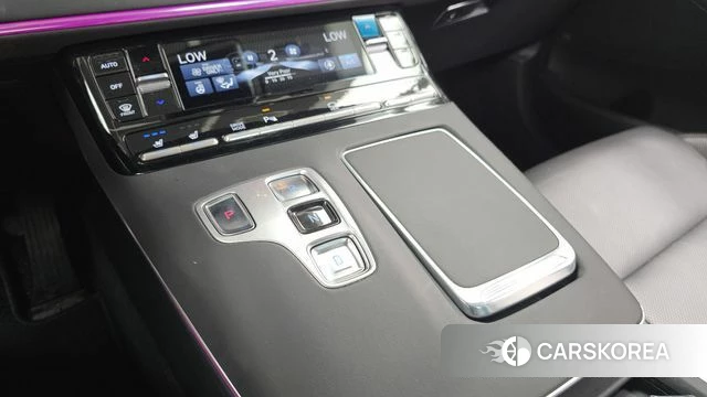 Hyundai The New Grandeur IG Hybrid id 4434364 из Кореи 32