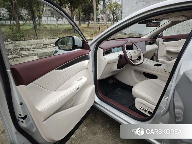 Dongfeng Fengshen L8 PHEV id 3920832 из Китая 22