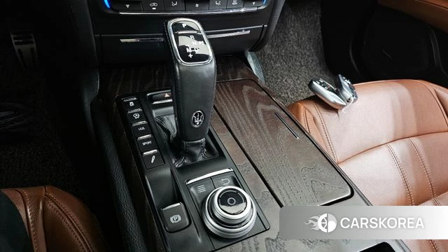 Maserati Ghibli id 3942572 из Кореи 19