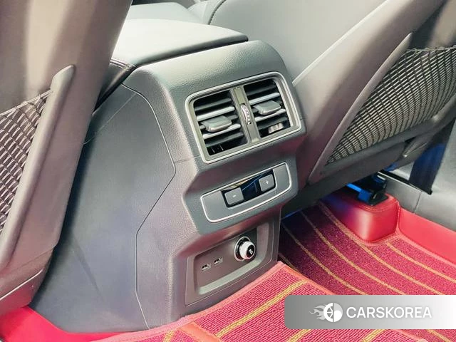 Audi Q5L id 4271357 из Китая 21