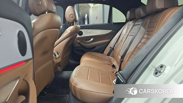 Mercedes-Benz E-Class W213 id 4490069 из Кореи 31