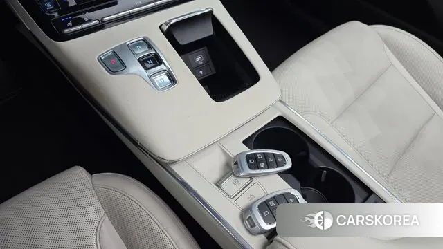 Hyundai The New Grandeur IG Hybrid id 3334898 из Кореи 19