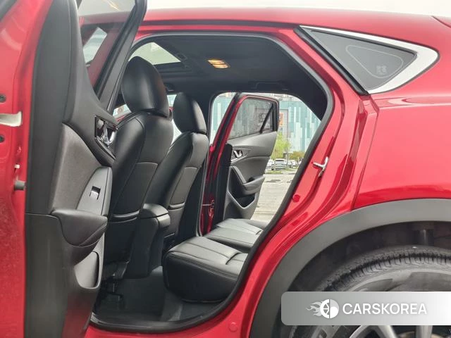 Mazda CX-4 id 4299637 из Китая 19