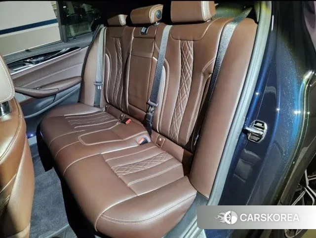 BMW 5 Series (G30) id 3448044 из Кореи 19