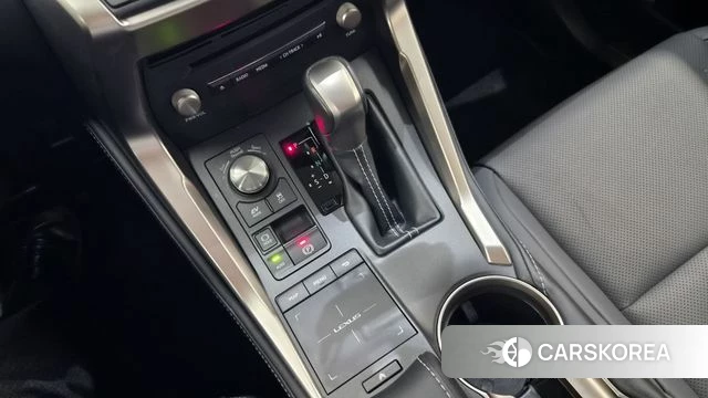 Lexus NX300h id 4338469 из Кореи 19