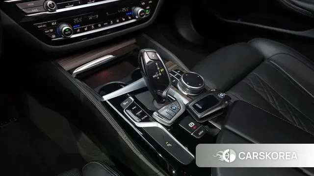 BMW 5 Series (G30) id 3766240 из Кореи 19