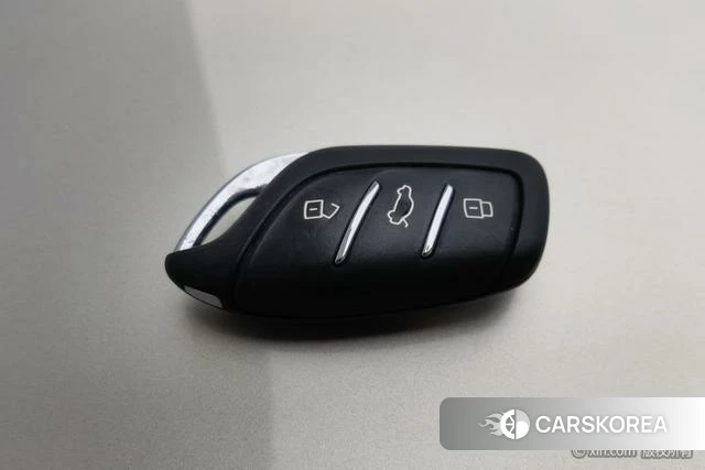 Roewe RX5 MAX id 4253602 из Китая 23