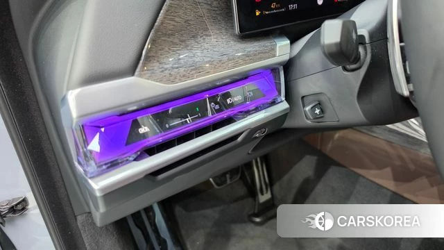 BMW 7 Series (G70) id 4665595 из Кореи 19