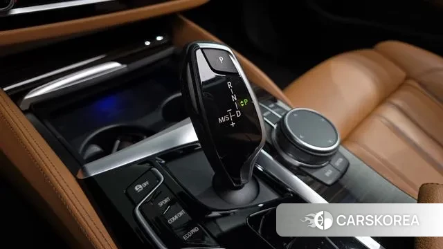 BMW 5 Series (G30) id 3676532 из Кореи 19