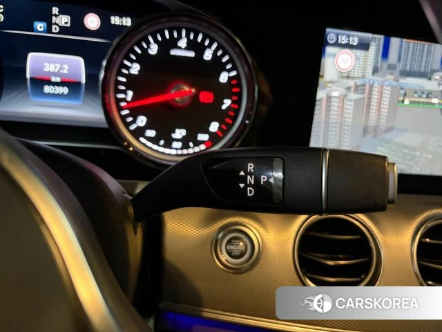 Mercedes-Benz E-Class W213 id 3853481 из Кореи 19