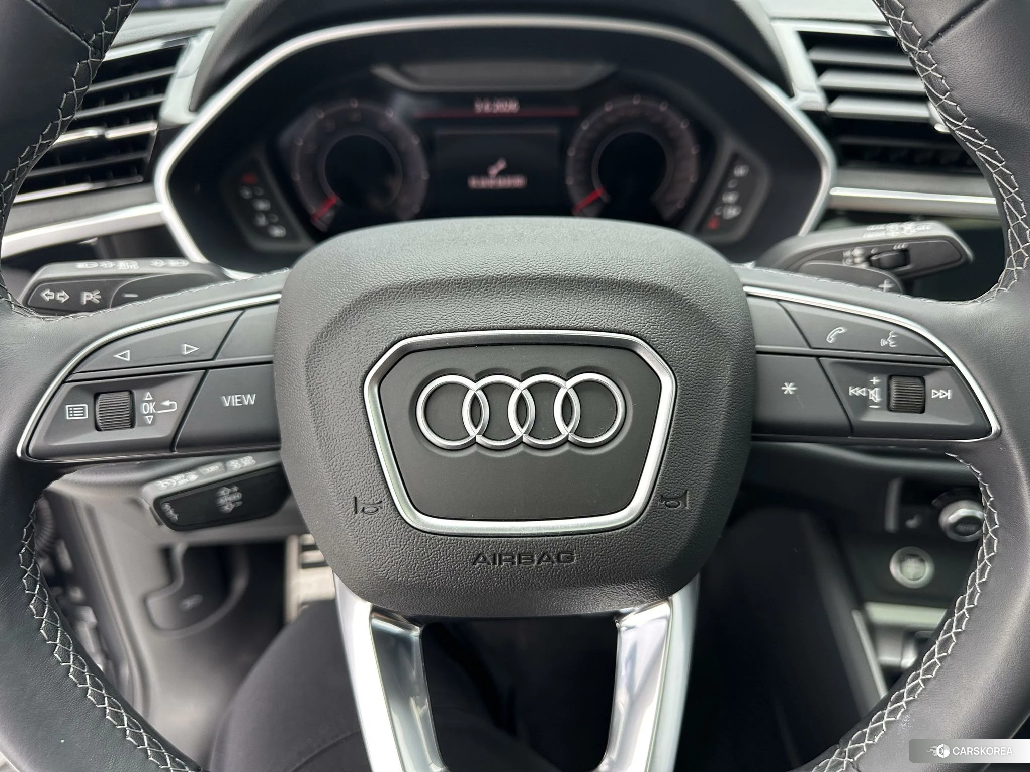 Audi Q3 id 4407326 из Китая 18