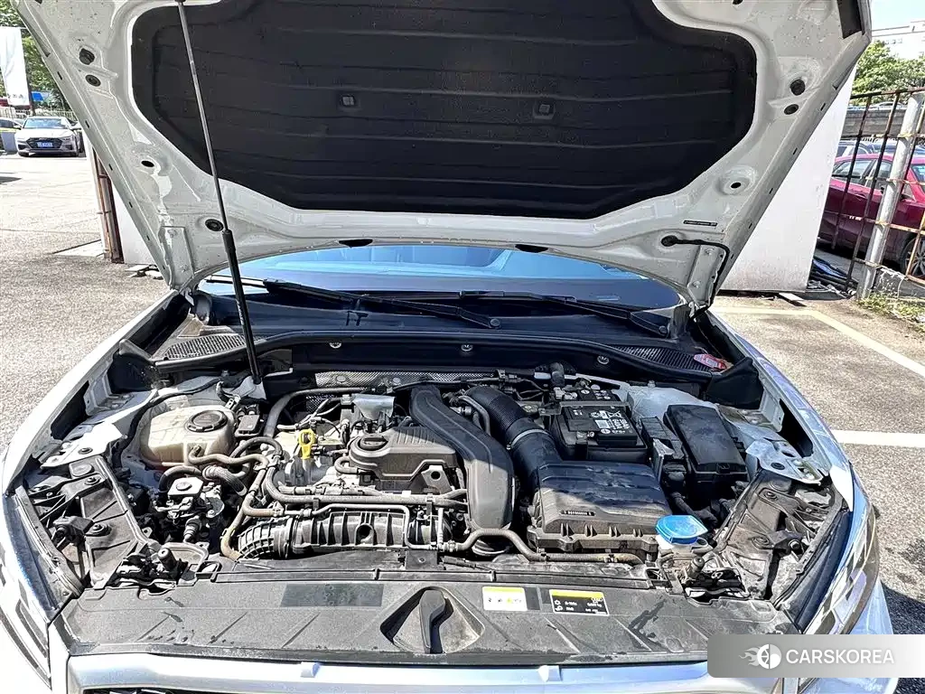 Audi Q2L id 4674535 из Китая 10