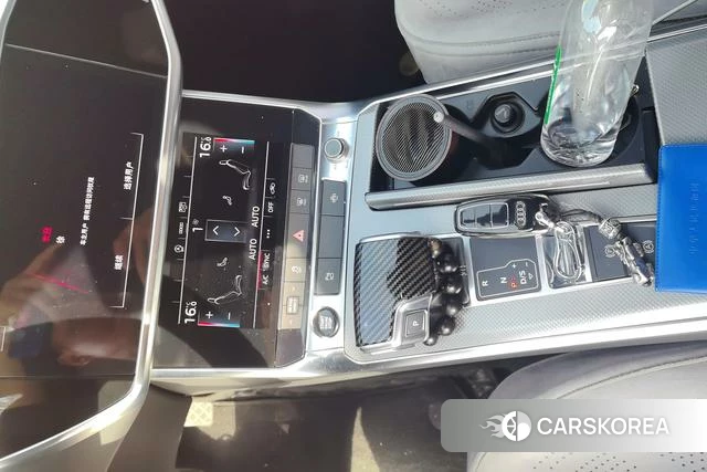 Audi A6L id 4241972 из Китая 16
