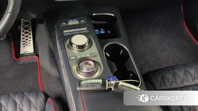 Genesis GV70 id 4893788 из Кореи 19